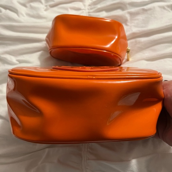 Tory Burch cosmetic cases - Picture 2 of 6